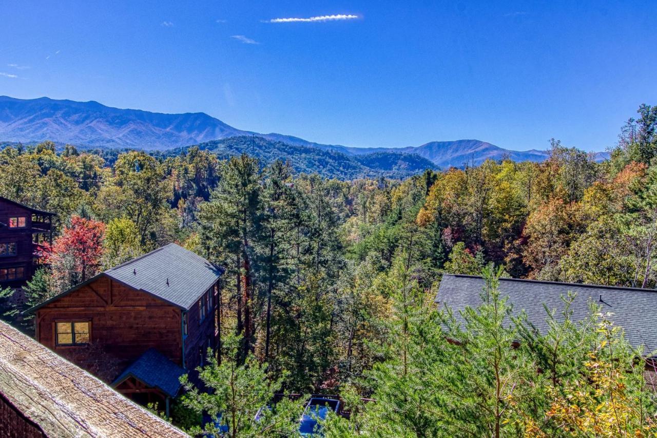 Lazy Bear Lodge, Hot Tub, Resort Pool, Wifi, 1089 Free Tickets Each Paid Day, Dollywood And More Гетлинбург Екстериор снимка